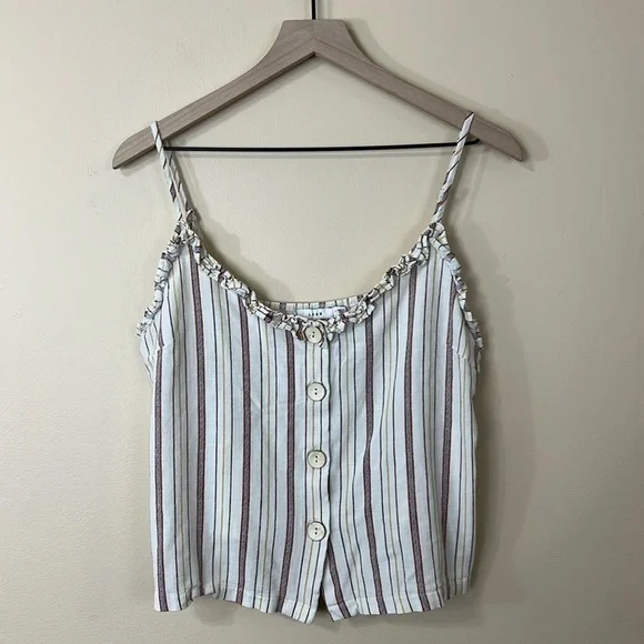 Slightly cropped tank - Picture 2 of 5